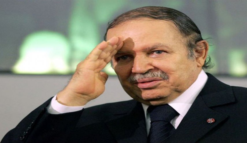 الرئاسة الجزائرية تعلن عودة بوتفليقة إلى البلاد
