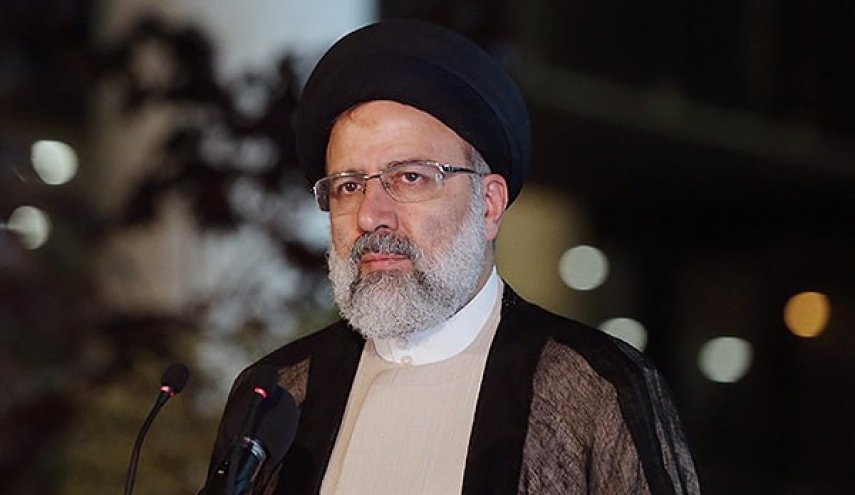 رئيس القضاء الايراني الجديد يتسلم مهام عمله