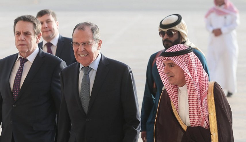 ممالك النفط تلهث وراء روسيا، وتفاوض على اعادة اعمار سوريا

