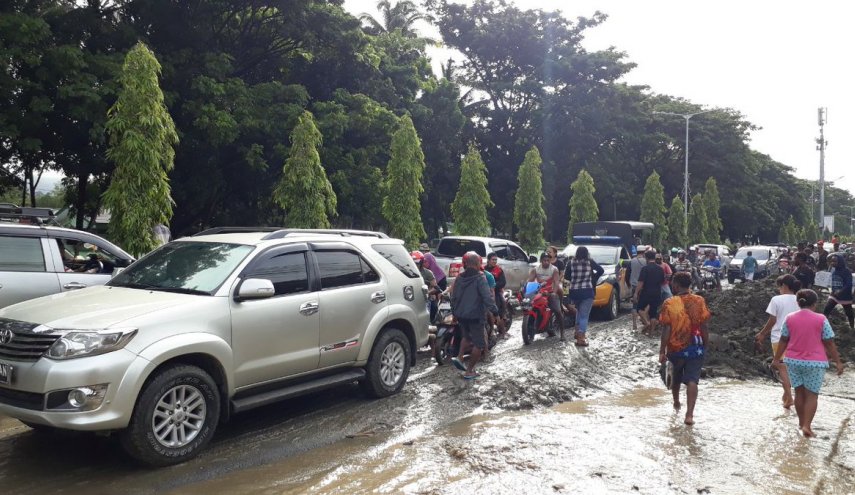 42 قتيلا على الأقل جراء فيضانات فی إندونيسيا