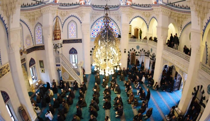 مسلمانان آلمان خواستار تشدید تدابیر امنیتی در مساجد شدند