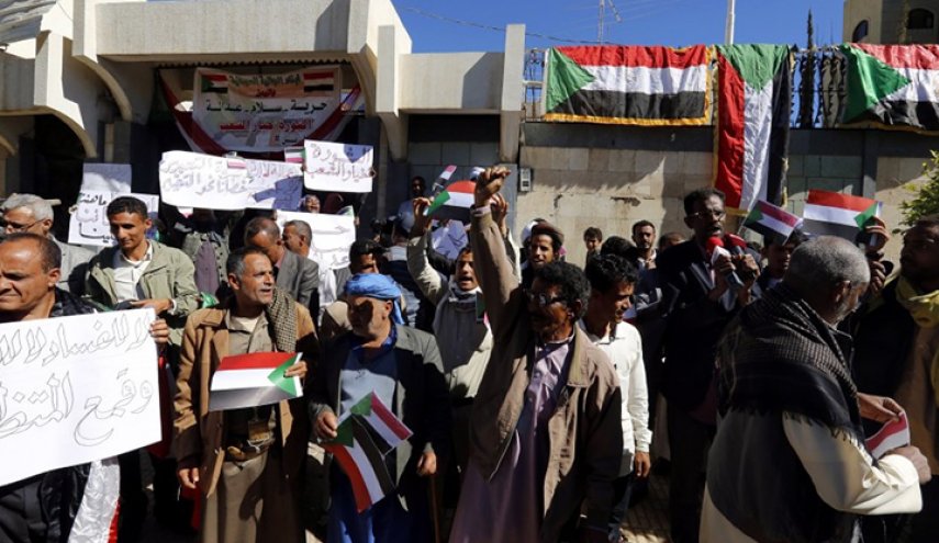 استمرار الاحتجاجات في السودان ... تسقط بس!