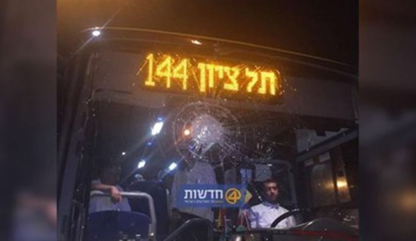 تیراندازی به سمت اتوبوس شهرک‌نشینان در کرانه باختری
