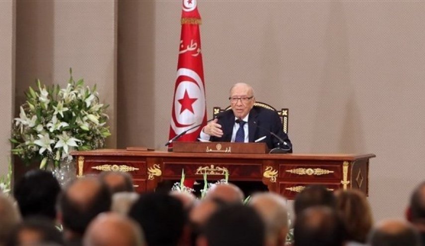 الرئيس التونسي: السلطة أصبحت في يد رئيس الوزراء ولابد من تقليصها