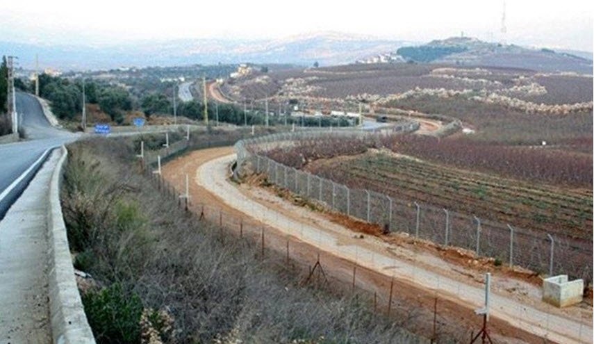 شاهد انقلاب جيب عسكري صهيوني على الحدود مع لبنان