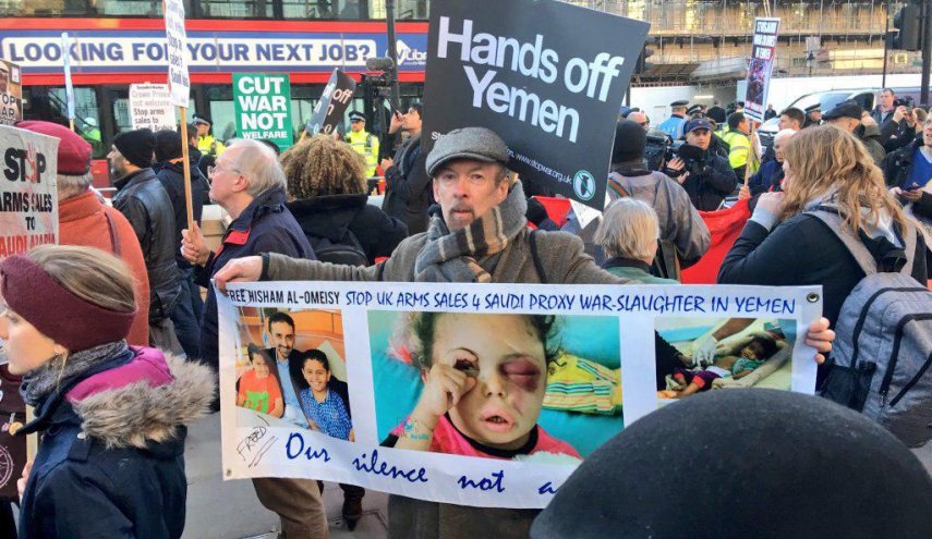 5 أحزاب بريطانية تدعو ماي لوقف بيع الأسلحة للسعودية