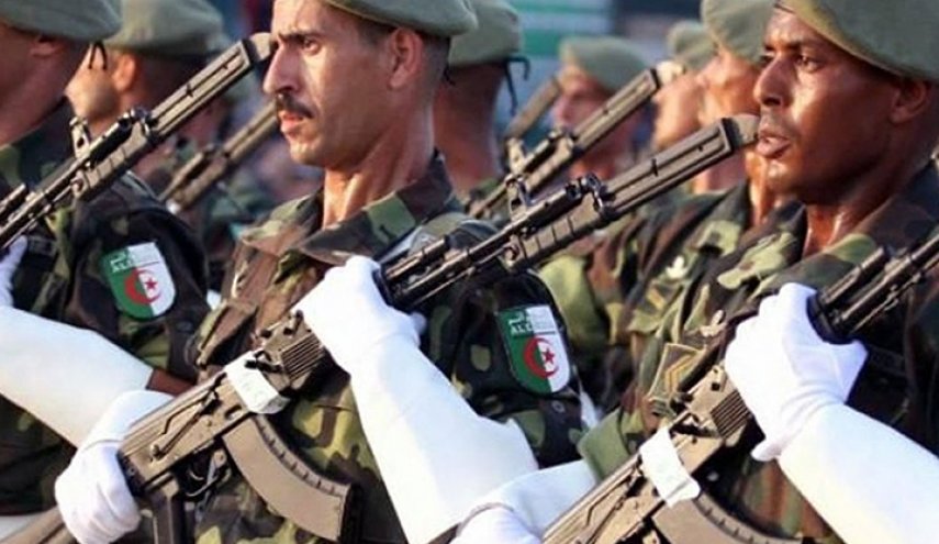الجيش الجزائري يوقع اتفاقية عسكرية مع إيطاليا