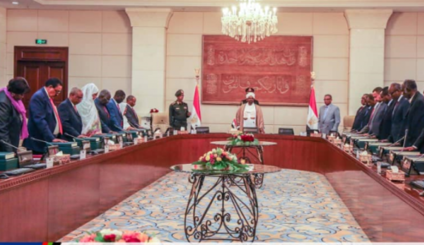 أنباء عن اعتذار وزيرين سودانيين عن التكليف 