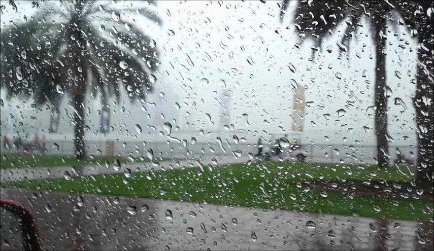 بالصور.. الامطار تغرق محال تجارية في سوق النبي يونس بالعراق
