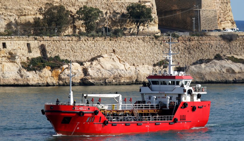 الكشف عن مصير طاقم السفينة المختطفة قبالة ليبيا