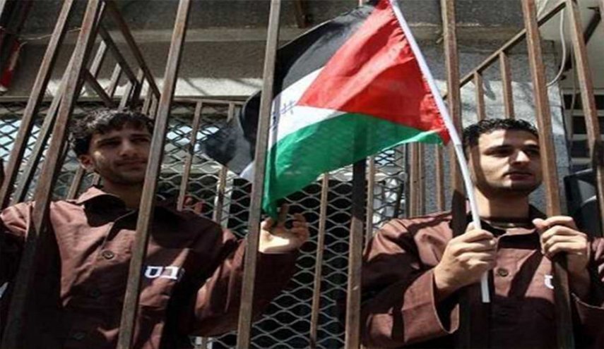 اعتصام أهالي الأسرى الفلسطينيين في الخليل