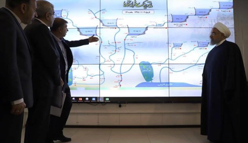 خوزستان تستعد لسيول جديدة وروحاني يتفقد مركز مراقبة السدود