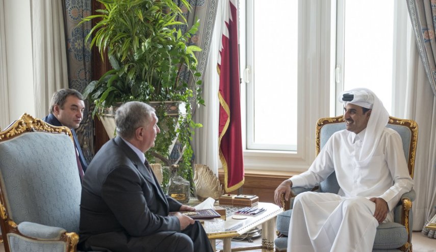 أمير قطر يتسلم رسالة من نظيره الروسي.. ماذا جاء فيها؟
