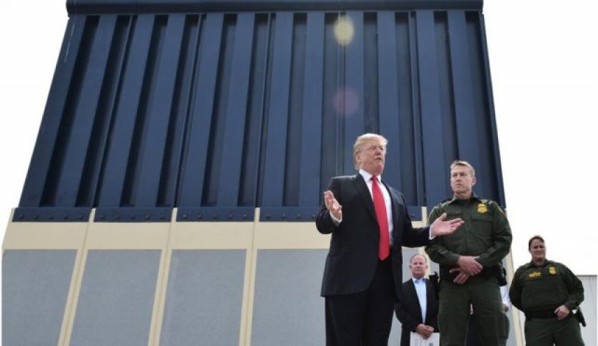 ترامپ مکزیک را تهدید به بستن مرز تا هفته آینده کرد!
