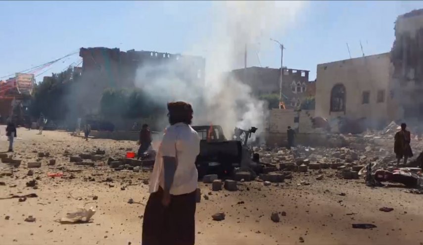 استشهاد وإصابة 3 يمنيين بغارة للعدوان على مديرية عبس