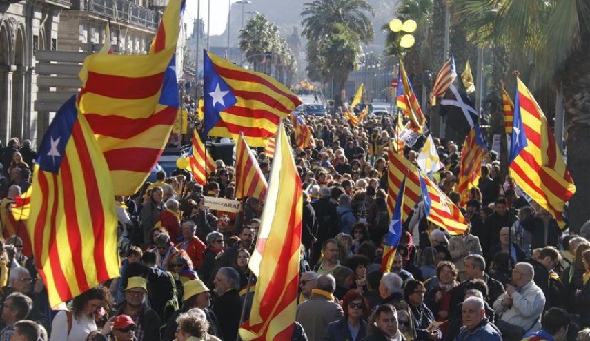 حامیان جدایی کاتالونیا در «بارسلونا» تظاهرات برپا کردند
