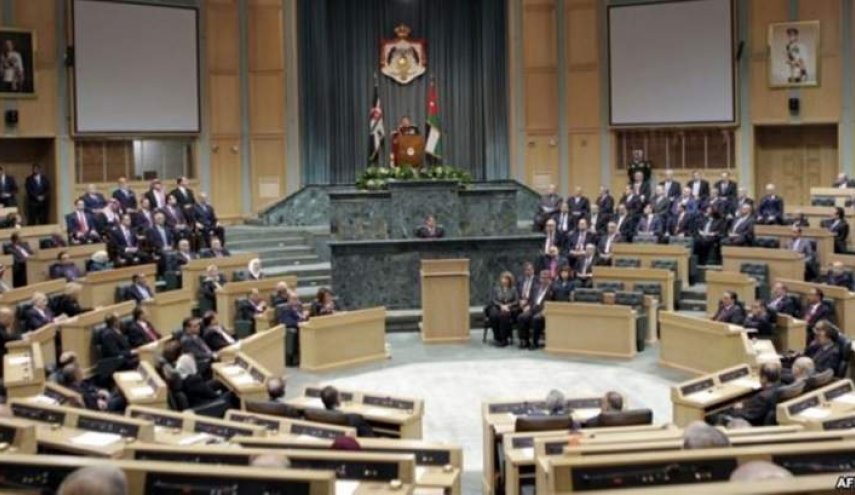 الملك الأردني يحل مجلس النواب