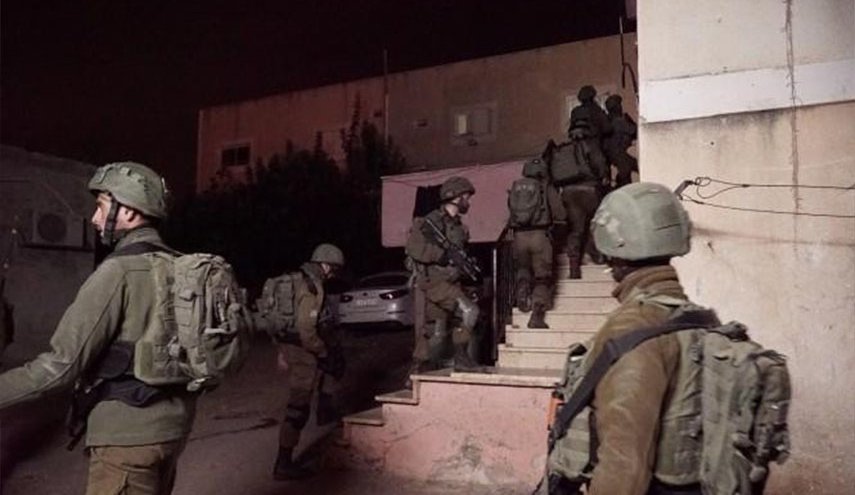 قوات الإحتلال الإسرائيلي تعتقل 7 فلسطينيين من الضفة