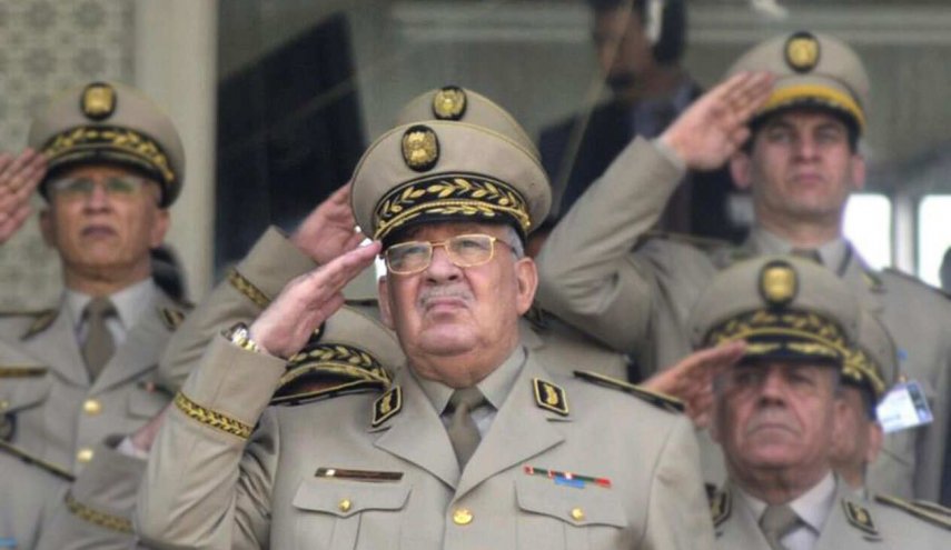 ​​​​​​​الجيش الجزائري: لا يمكن السكوت على مؤامرات العصابة التي نهبت البلاد