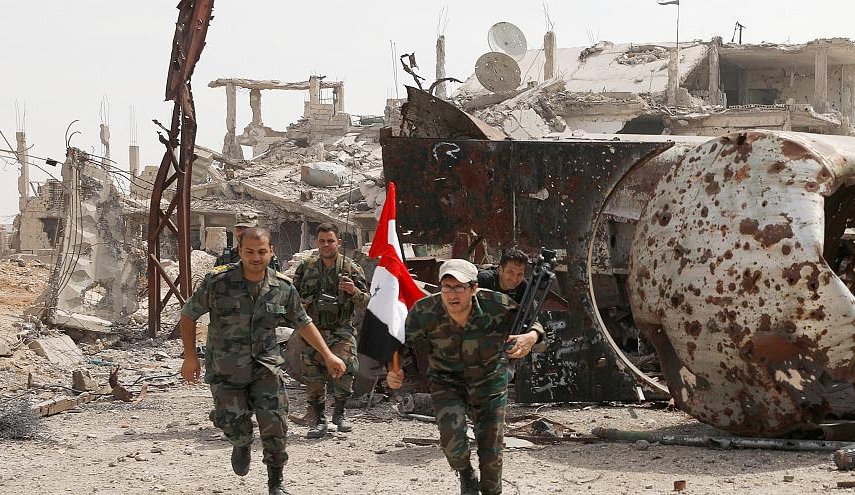 استشهد 5 جنود سوريين جراء استهدافهم بصاروخ 