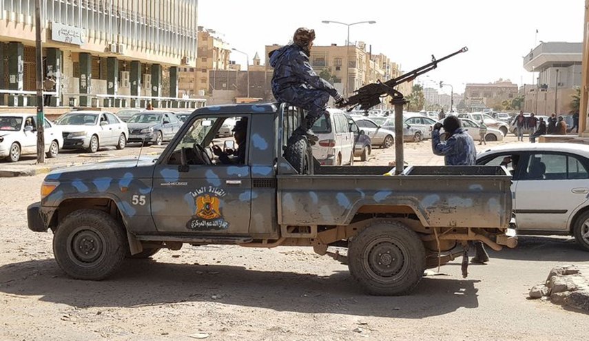 مطالبة بفتح ممر آمن للمدنيين الليبيين بمناطق الاشتباكات