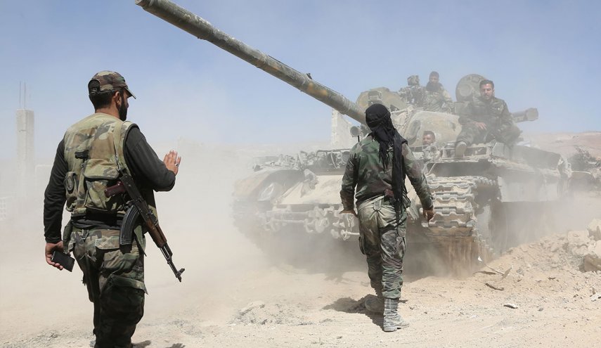 الجيش السوري يدمر مواقع الارهابيين اطراف اللطامنة