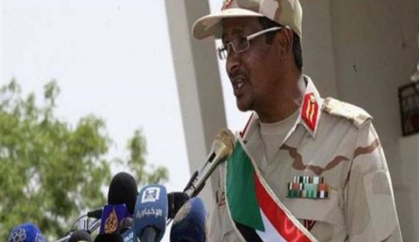 قائد قوات الدعم السريع بالسودان يرفض المشاركة في المجلس العسكري