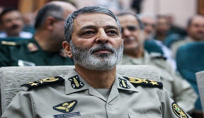 ايران لن تقيم استعراضات يوم الجيش في المناطق المتضررة بالسيول