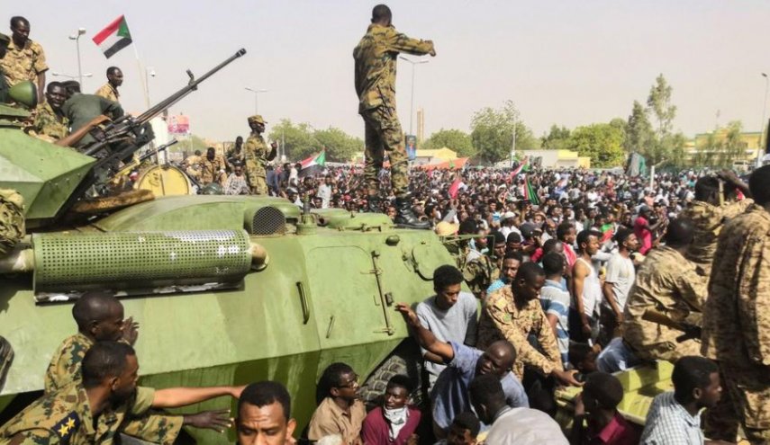سيناريوهات ومسلسل الانقلابات العسكرية في السودان
