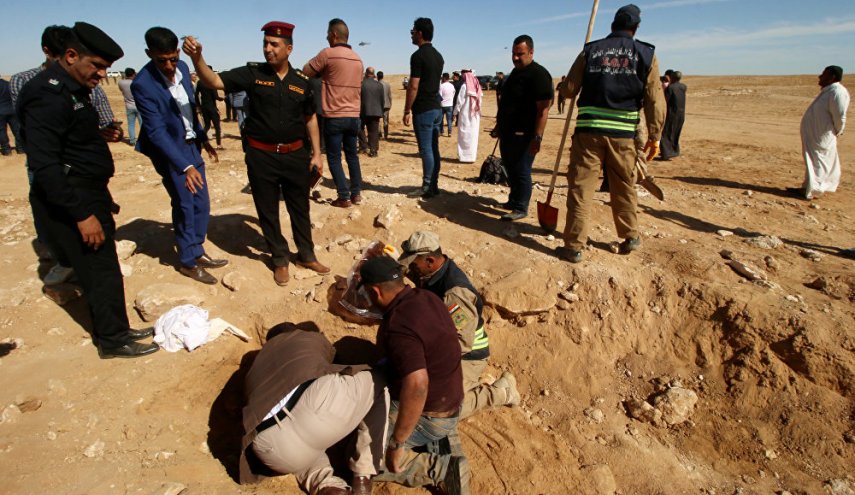 شاهد: اكتشاف مقبرة جماعية لعراقيين قتلهم نظام صدام