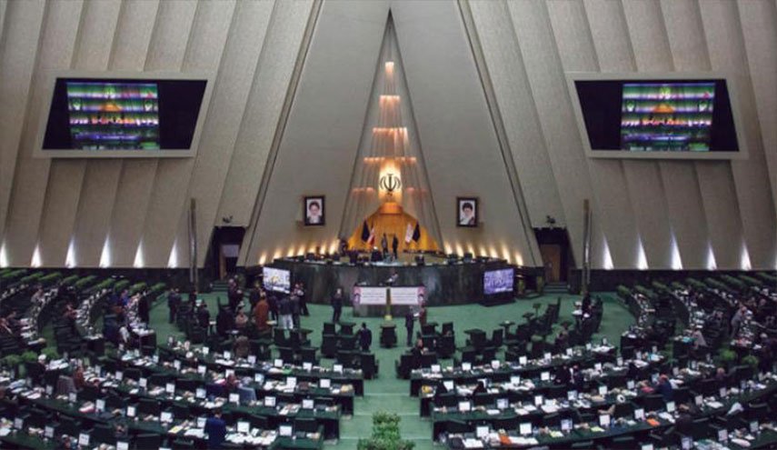 البرلمان الايراني يرد بالمثل على الاجراء الاميركي ضد الحرس