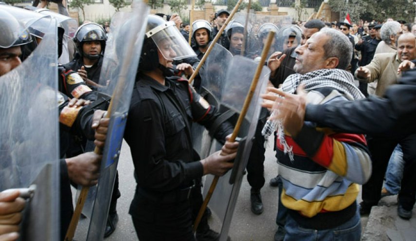 هيرست :بعد السودان والجزائر كل العيون على مصر