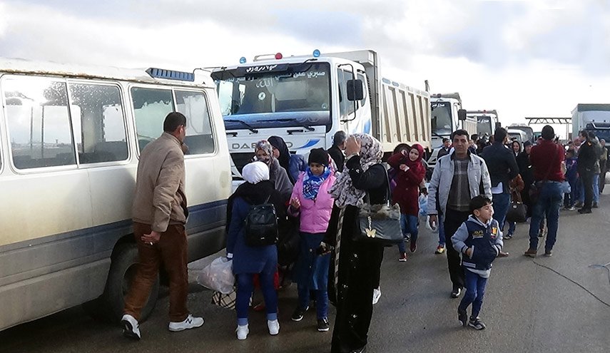 عودة عشرات المهجرين السوريين من الأردن عبر معبر نصيب