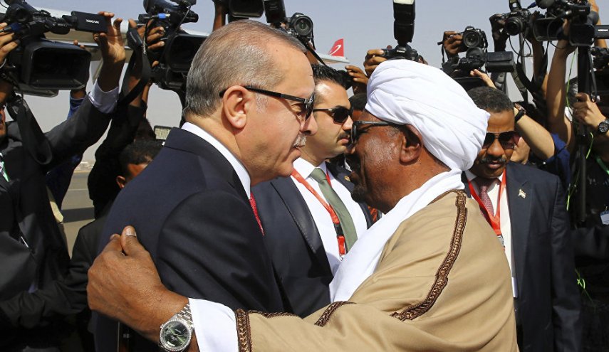 السودان تتجه لإلغاء اتفاقية إقامة قاعدة تركية في سواكن