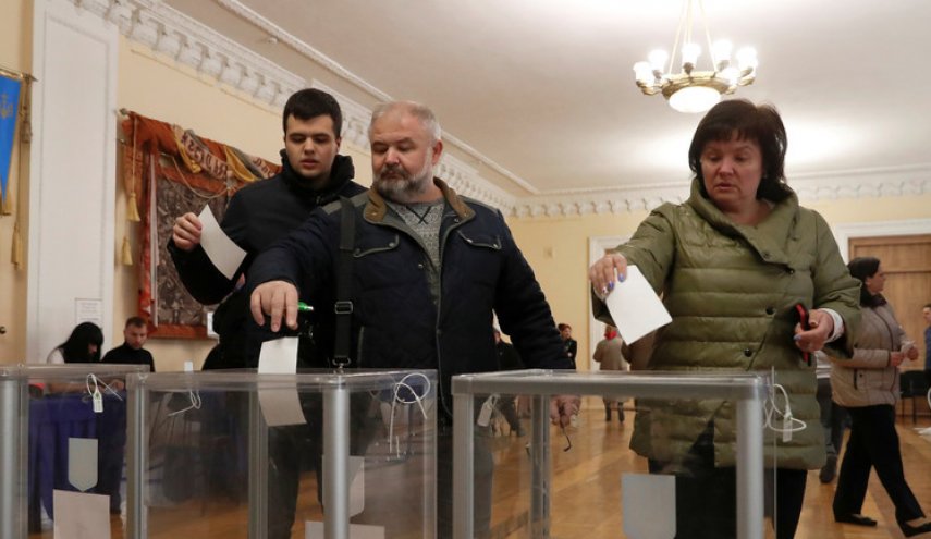 السلطات الأوكرانية: لا انتهاكات جسيمة في انتخابات الرئاسة