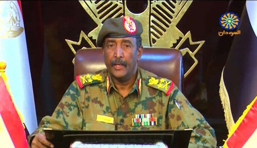 البرهان: مصر تسعى لمنع العقوبات الإفريقية على السودان