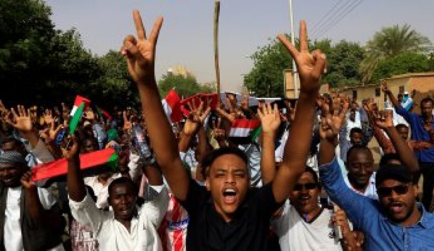  الصين تعلن دعمها المجلس العسكري الانتقالي فى السودان
