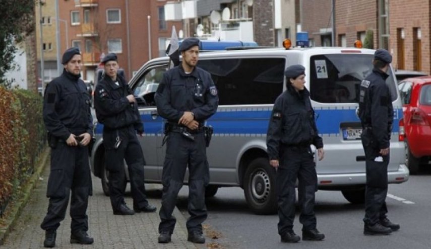 طفلة سورية تستنفر الشرطة في ألمانيا ... لهذا السبب