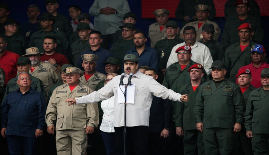 أول تصریح لمادورو بعد محاولة الانقلاب الاميركية
