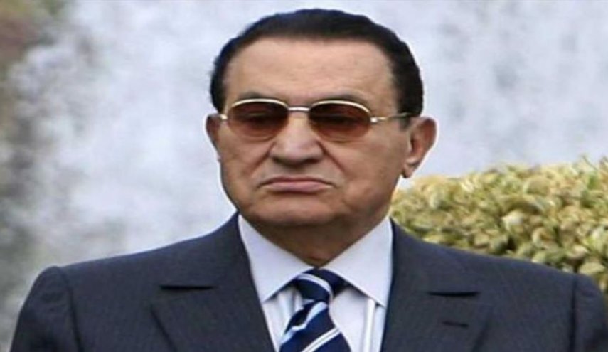 شاهد.. الرئيس المصري المخلوع في عيد ميلاده الـ91 
