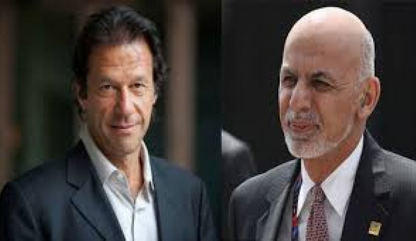 عمران‌خان از رئیس‌جمهور افغانستان برای سفر به پاکستان دعوت کرد
