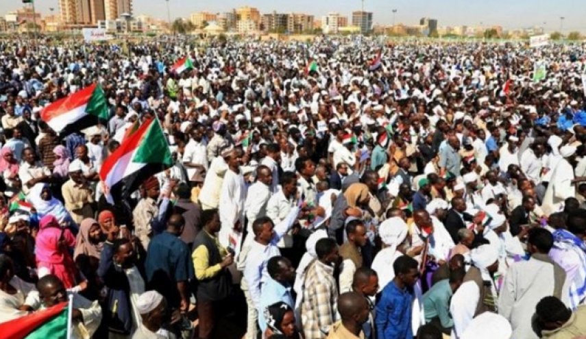 المعارضة السودانية ترفض تشكيك ’العسكر’ في سلمية الاحتجاجات