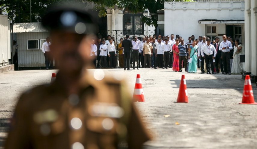فرض حظر تجول في كل أنحاء سريلانكا بعد مهاجمة مساجد