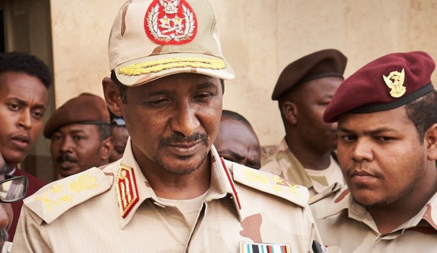 الإمارات تزود قائد قوات الدعم السريع السودانية بالأسلحة الثقيلة

