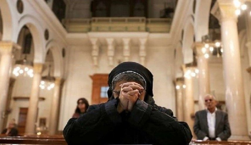  تفاصيل جديدة عن مقتل رجل دين قبطي داخل كنيسة في مصر
