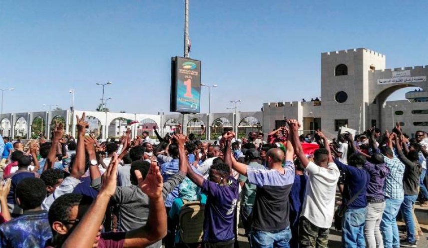 المعارضة السودانية ’تأسف’ لوقف المجلس العسكري التفاوض معها