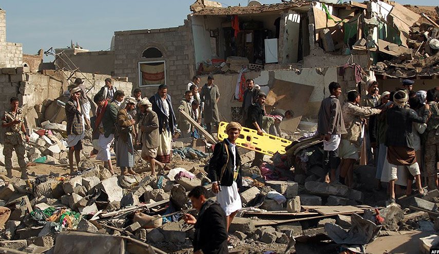 ادانات واسعة في اليمن للمجزرة السعودية بصنعاء