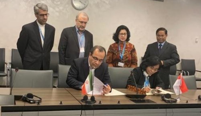 امضای برنامه عملیاتی همکاری بین وزارت بهداشت ایران و اندونزی 