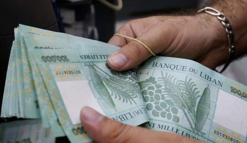 المصارف اللبنانية تفرض عمولات على السحب النقدي