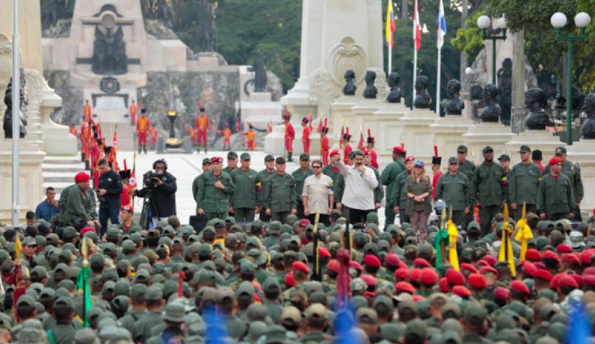 القوات المسلحة الفنزويلية تتحرك لصد أي هجوم أمريكي

